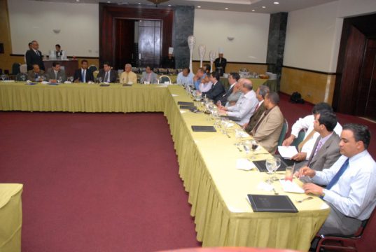 El Director Ejecutivo y funcionarios de la Administradora de Riesgos Laborales se reunieron el pasado 20 de octubre con Médicos Ortopedas de la ciudad de Santiago, para intercambiar opiniones acerca de los servicios que ofrece la ARL a sus afiliados.