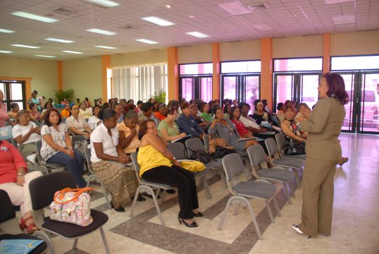 ARL Ofrece charla a Enfermeras