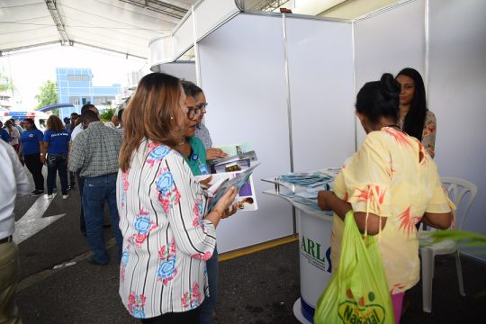 Presencia de ARL en Feria de INAPA