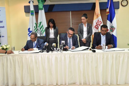 ARL y MAP Reafirman Alianza Mediante Firma de Convenio