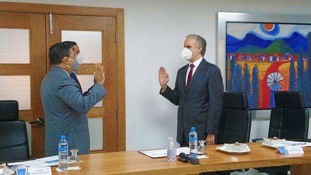 Ministro de Trabajo es juramentado como presidente del Consejo Directivo de IDOPPRIL
