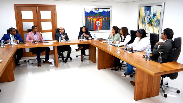 IDOPPRIL traslada médicos auditores e investigadores a prestar sus servicios a San Cristóbal