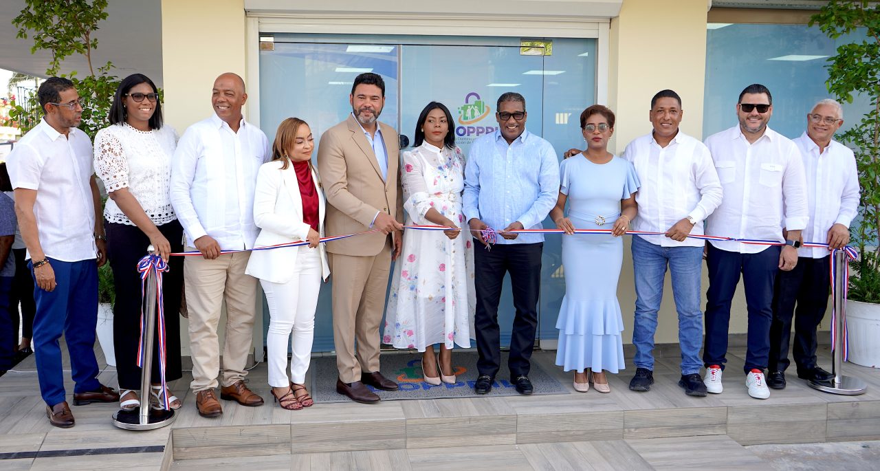 IDOPPRIL presenta remozada Oficina de Servicios en Higüey para mejorar atenciones