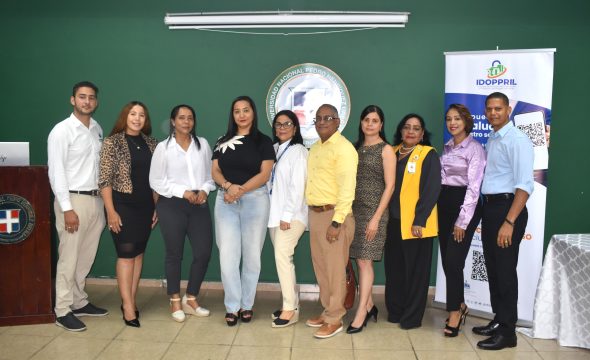 IDOPPRIL y COOPMEVE orientan sobre beneficios Seguro de Riesgos Laborales