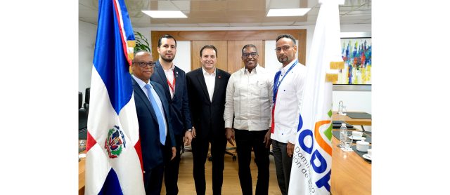 IDOPPRIL recibe representantes de Claro Dominicana para fortalecer servicios y protección de datos