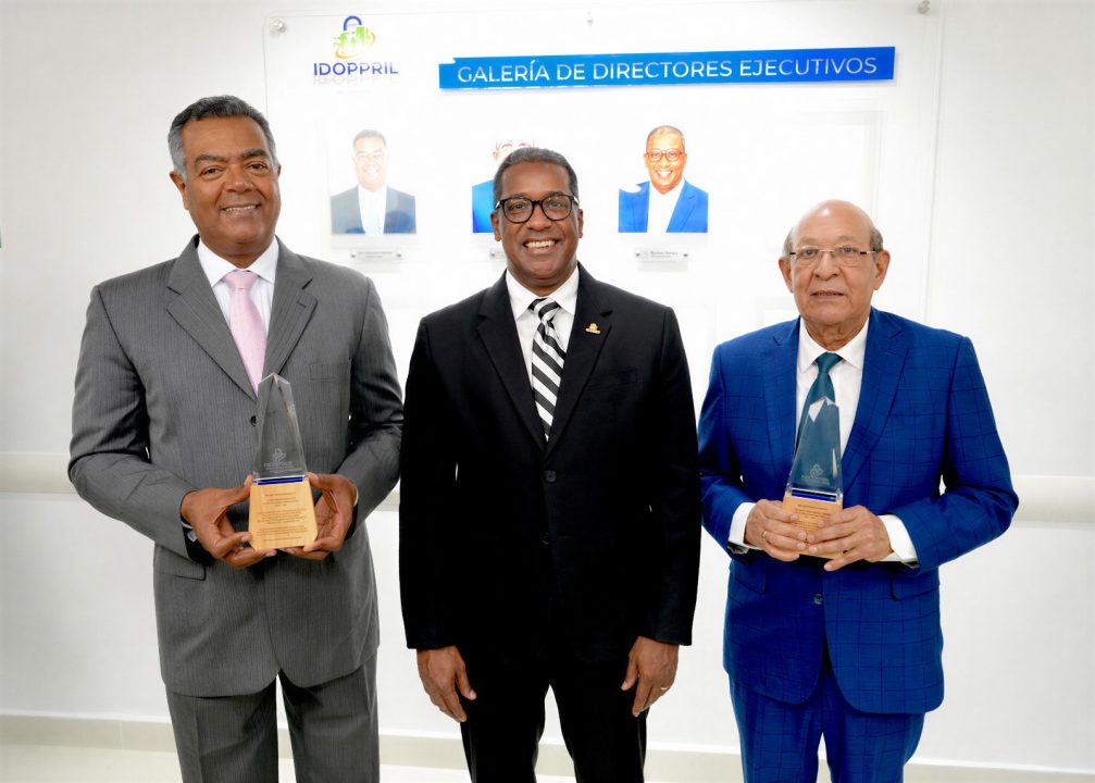IDOPPRIL devela Mural de Directores como homenaje a la memoria y trayectoria institucional